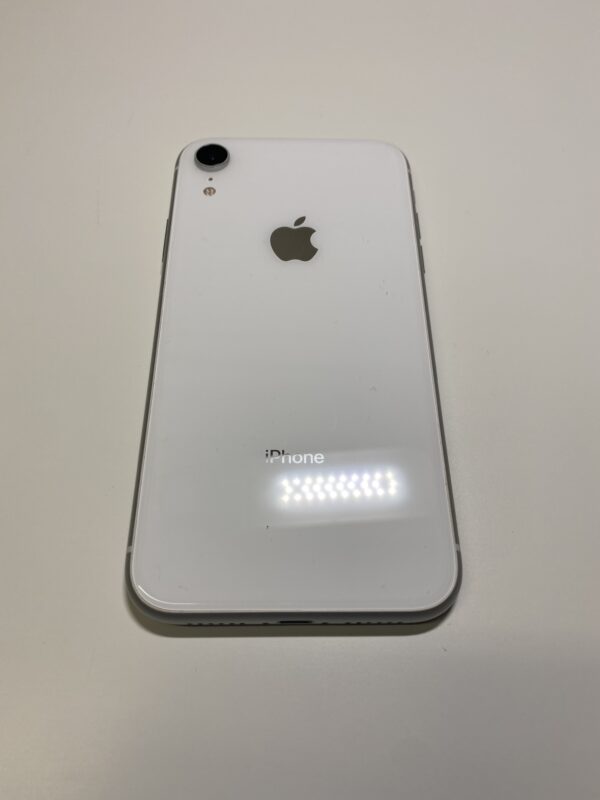 iPhone XR wyłączył się - przed naprawą