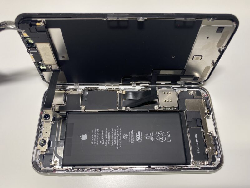iPhone XR wyłączył się - inspekcja